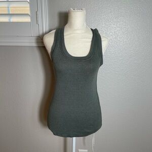 Women’s Green Aerie Ribbed Tank Top Size Small Bust 26”